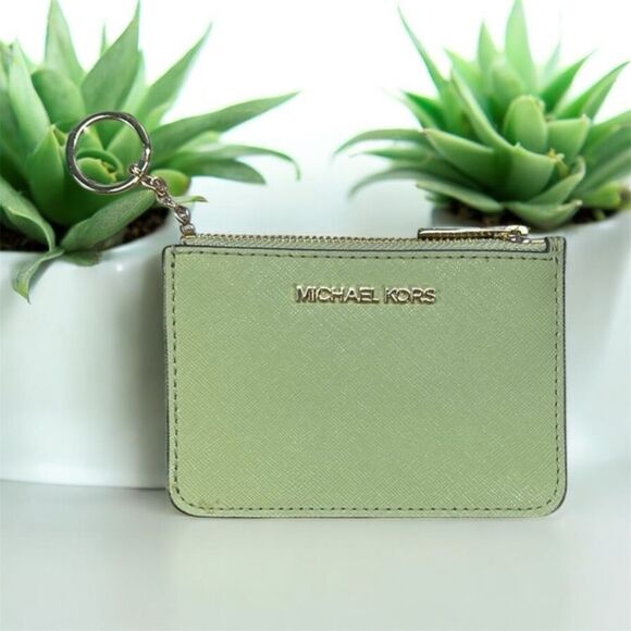 Michael Kors Handbags - 1008-5 NWOT Michael kors green card wallet